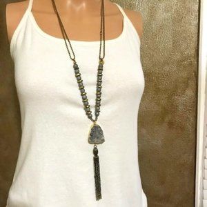 Gorgeous 21" quartz geode necklace